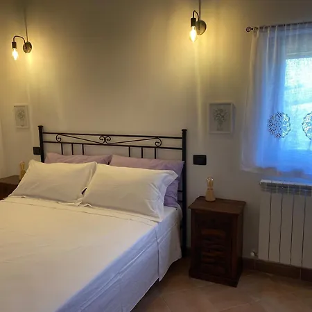 Casale Col Di Massa Residenza Di Campagna Bed and Breakfast